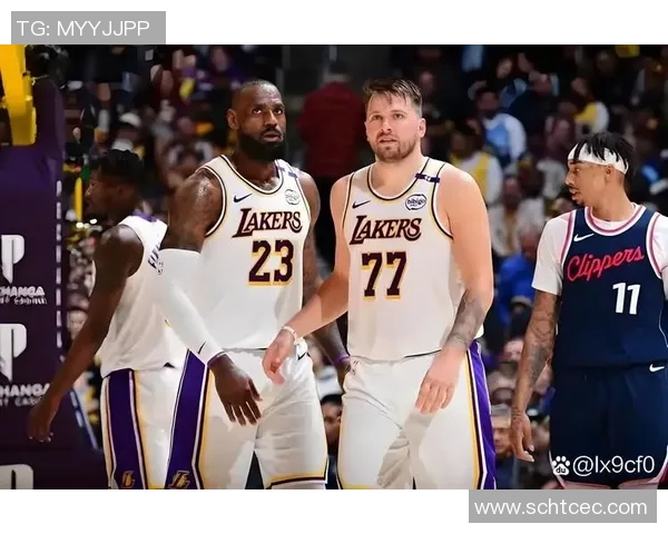 湖人对阵篮网精彩解说全程回顾与分析